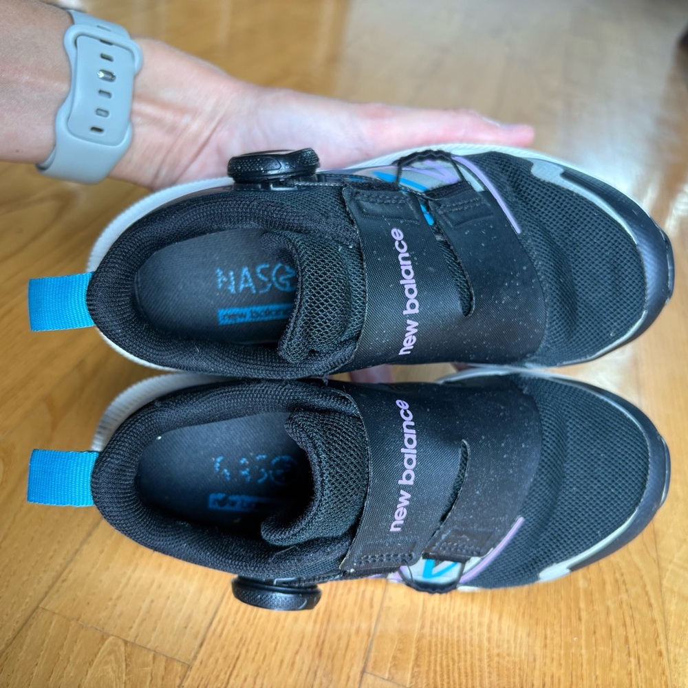 New Balance DynaSoft Reveal Sneakers Shoes Black Purple Blue V4 Kid Girls Sz 12W - Picture 8 of 11